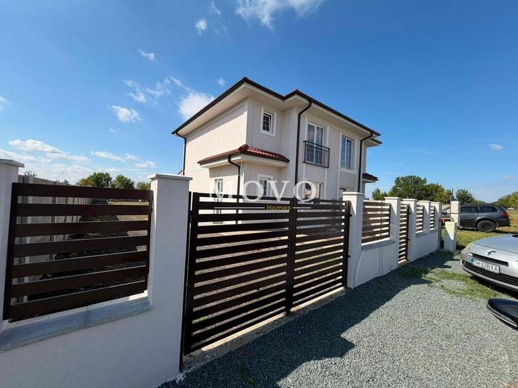 Duplex cu 3 camere cu Teren 393 Mp în Sânandrei