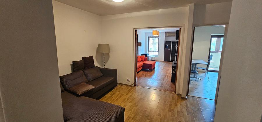 Apartament cu 3 camere decomandat, mobilat în Clucerului