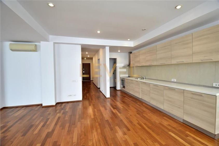 Apartament cu 2 camere decomandat, mobilat în Herăstrău — fotografia 3