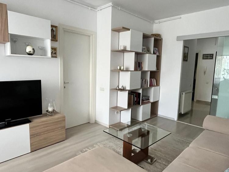 Apartament cu 2 camere decomandat în Aviației
