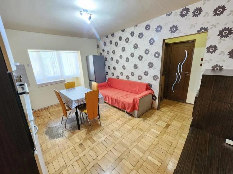 Garsonieră decomandată în Central