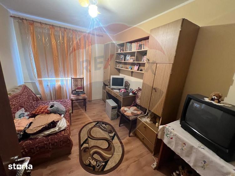 Apartament cu 3 camere, mobilat în Central