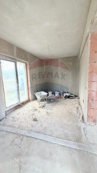 Casa / Vila noua, arhitectura moderna, cu 4 camere de vanzare - 8
