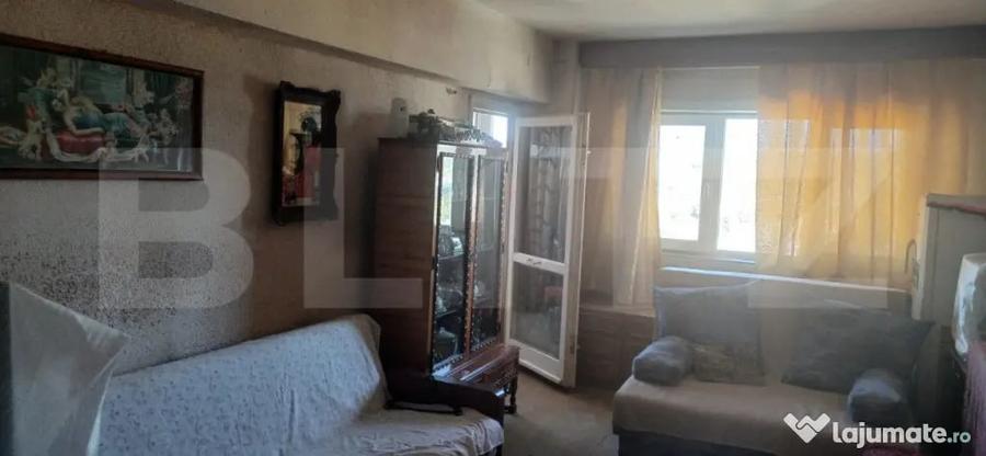 Apartament cu 3 camere decomandat în Turda