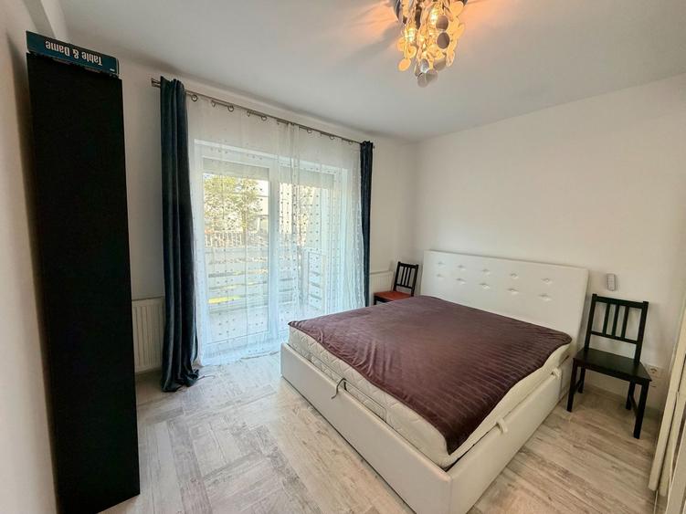 Apartament cu 3 camere semidecomandat, mobilat în Primăverii