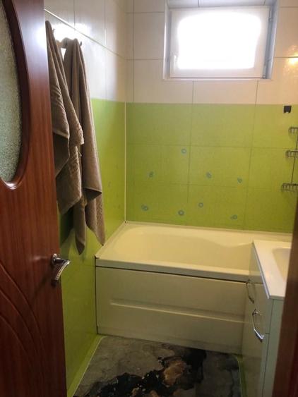 Apartament cu 2 camere decomandat în Far