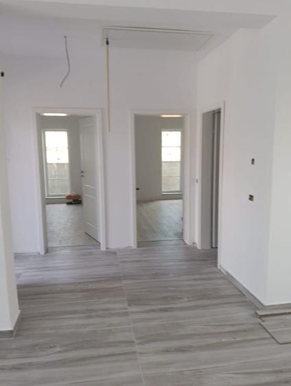 Casă cu 3 camere în Sânandrei