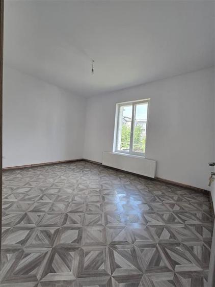 Apartament cu 2 camere semidecomandat în Lunca Cetățuii