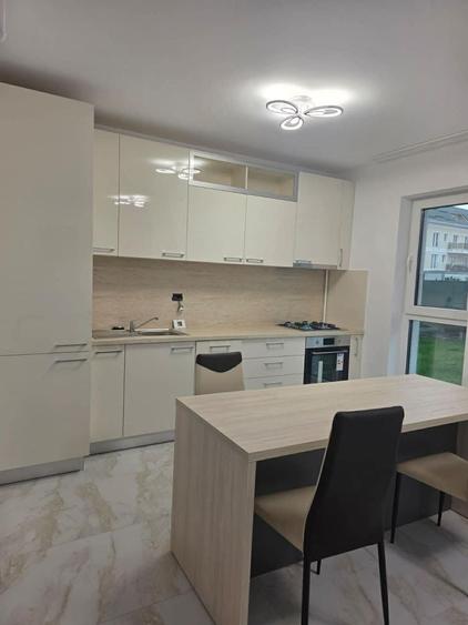 Apartament 2 camere, Tractoru, zona Coresi - 4