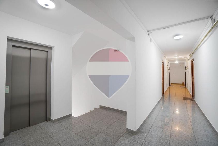 Garsonieră decomandată în Bartolomeu