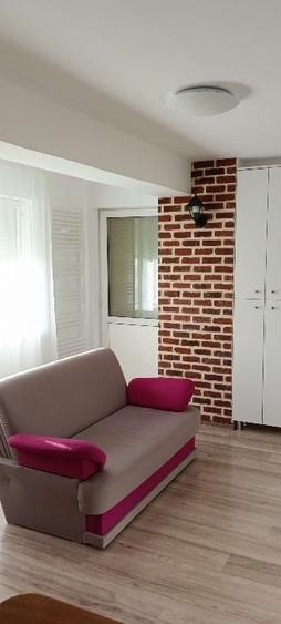 Apartament cu 2 camere nedecomandat, mobilat în Energia