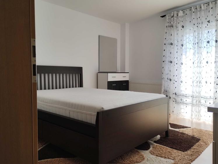 Apartament cu 2 camere decomandat în Exterior Vest