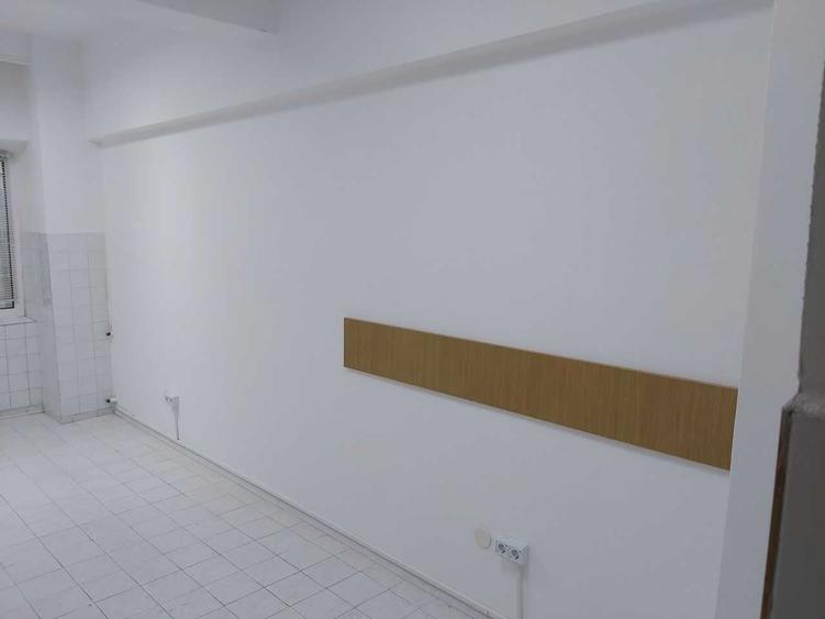 Spațiu comercial, de 20 mp, în Central