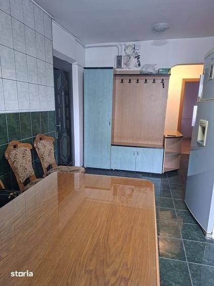 Vand apartament 3 camere decomandat - 1