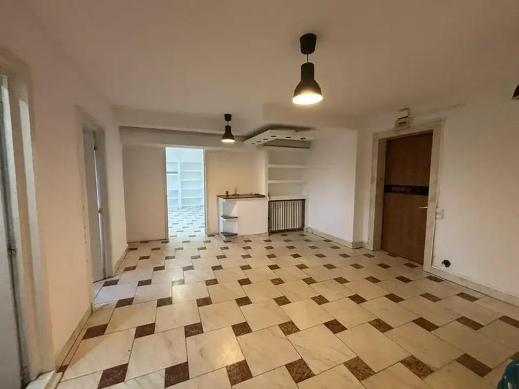 Apartament cu 2 camere decomandat în Decebal