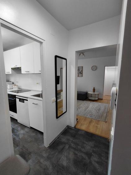 Apartament cu 2 camere semidecomandat în Tomis Nord