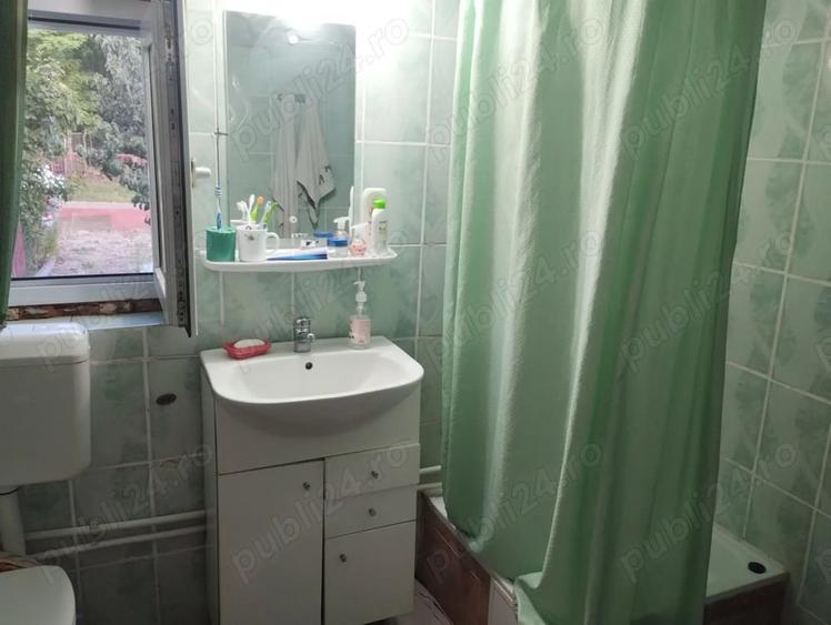Casă cu 3 camere cu Teren 1000 Mp în Frăsinet