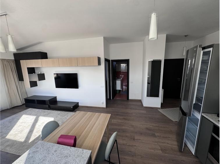 Apartament cu 2 camere semidecomandat, mobilat în Bucureștii Noi