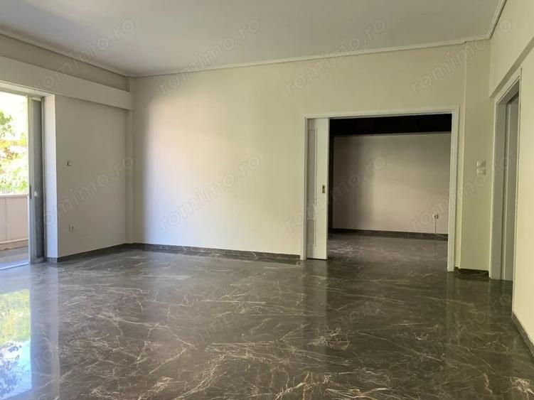 Spațiu comercial, de 80 mp, în Sebastian