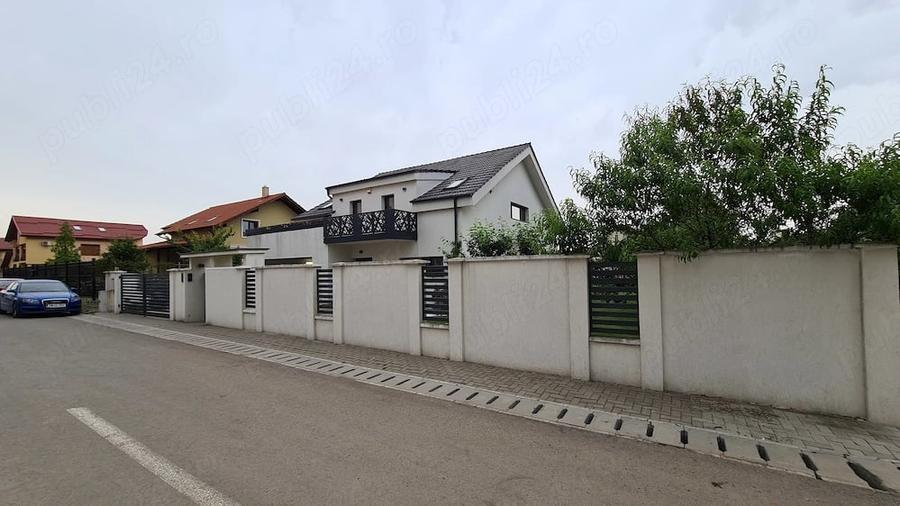 Casă cu Teren 856 Mp în Dumbrăvița