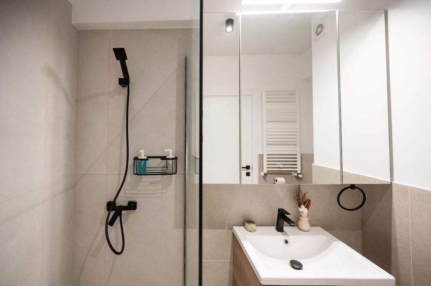 Apartament cu 2 camere decomandat în Mamaia-Sat