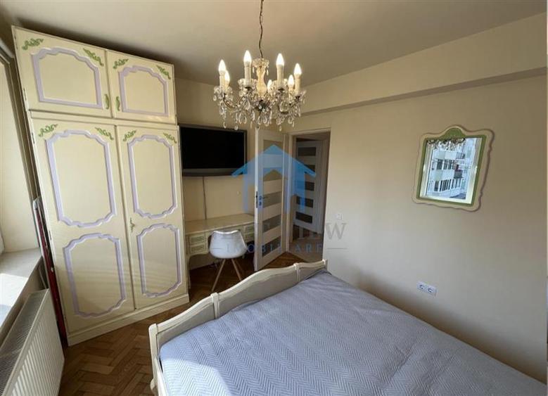 Apartament cu 3 camere decomandat în Grigorescu