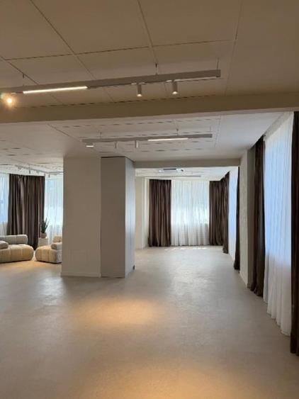 Spațiu comercial, de 140 mp, în P-ța Romană