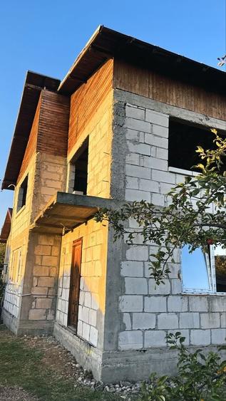 Casă cu 4 camere în Găgeni