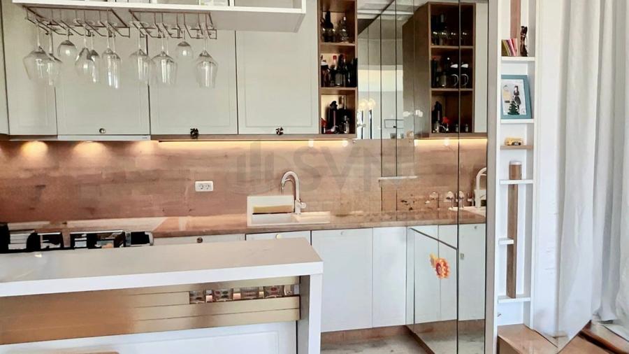Apartament cu 4 camere decomandat, mobilat în Lacul Tei