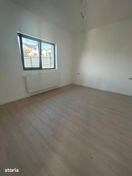 Casă cu 3 camere cu Teren 335 Mp în Miroslava