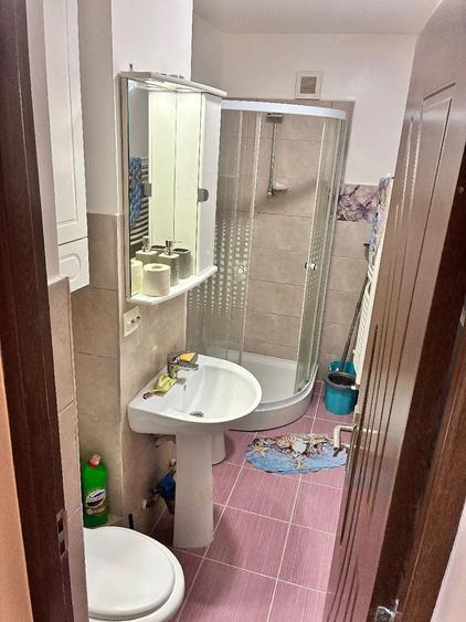 Apartament cu 2 camere nedecomandat în Nord