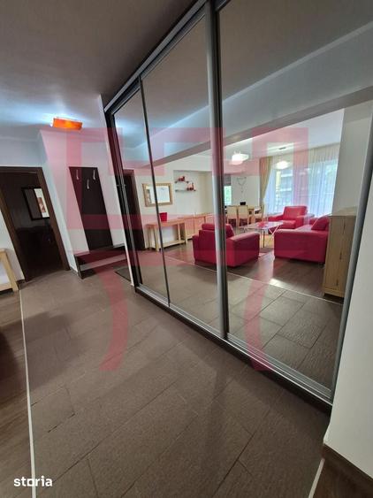 Apartament cu 3 camere în Plopilor