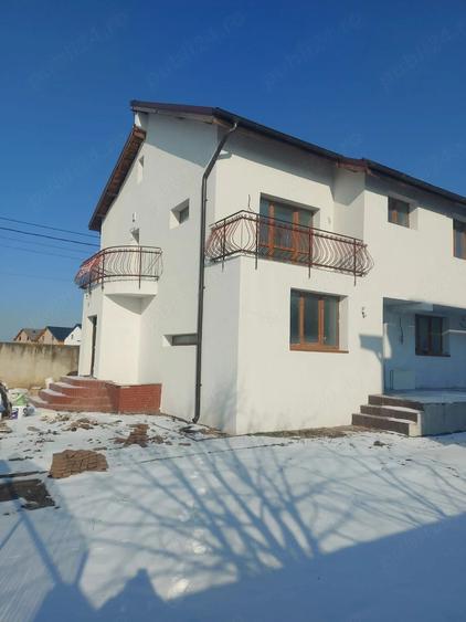 Casă cu 3 camere cu Teren 400 Mp în Domnești