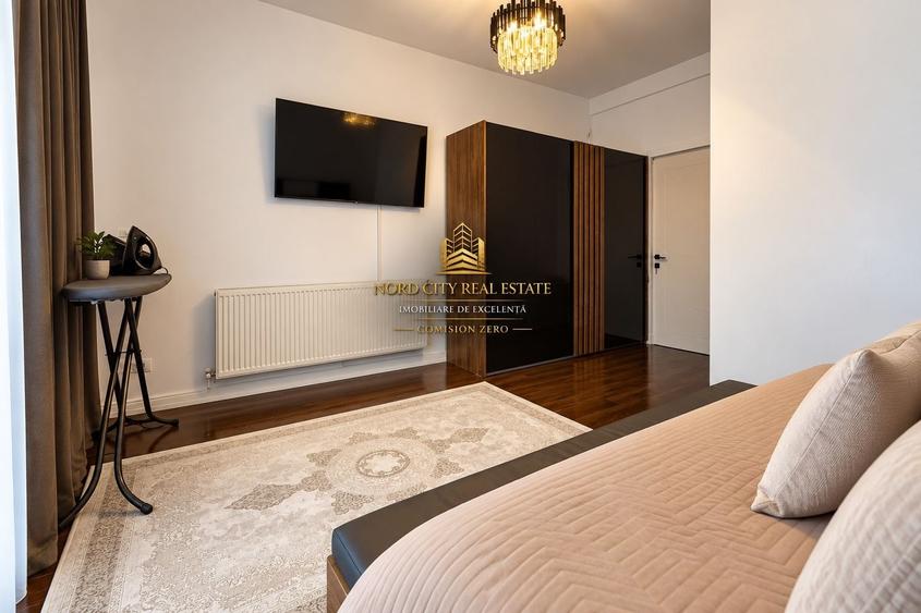 Casă individuală cu 10 camere cu Canalizare în Central