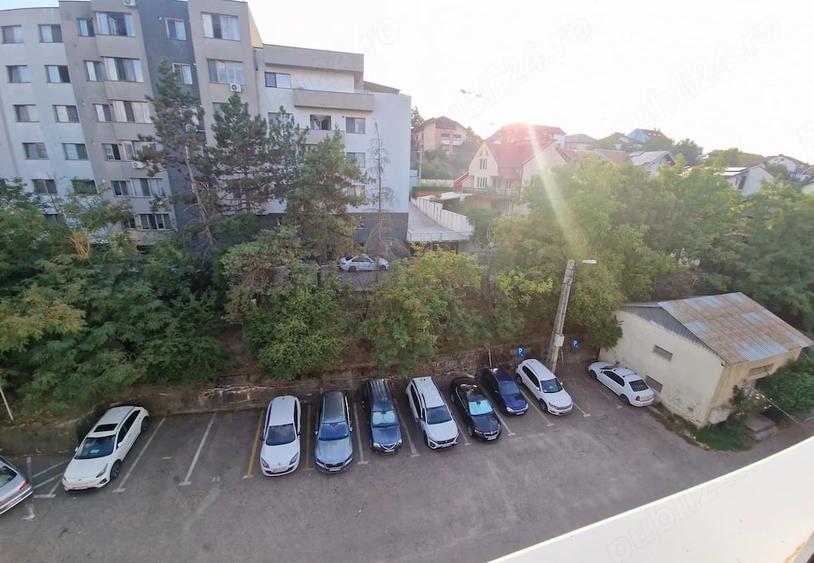 Apartament cu 3 camere decomandat în Banat
