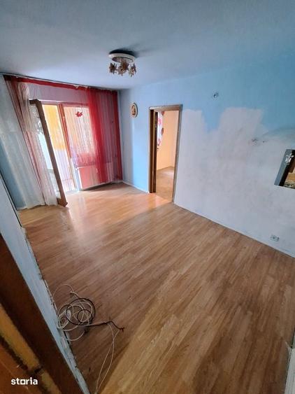 Apartament 3 camere,Craiovita Noua,Confort 3,Etajul 1/4 - 2