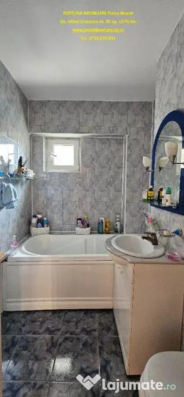 Apartament cu 3 camere decomandat în Calea Romanului