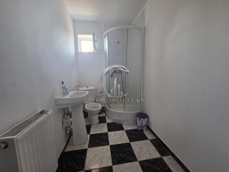 Casă individuală cu 5 camere cu Canalizare în Mărăcineni