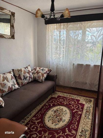 Apartament cu 4 camere decomandat în Central