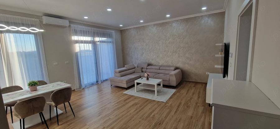 Casă cu Teren 320 Mp în Dumbrăvița