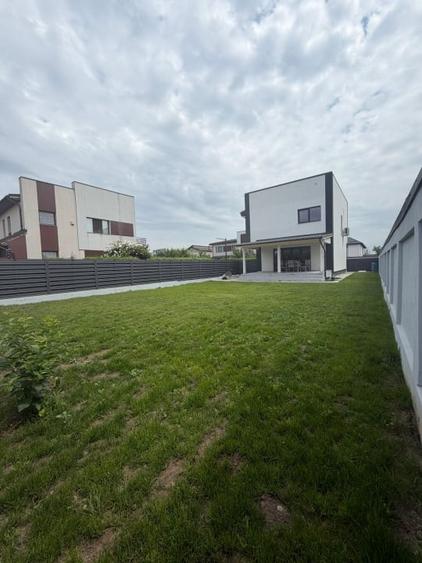 Casă individuală cu 4 camere cu Canalizare în Bragadiru