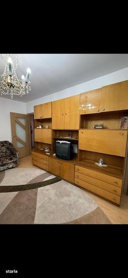 Apartament cu 2 camere decomandat în Exterior Vest