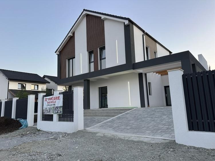 Casă cu 4 camere în Central