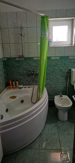 Casă cu 3 camere în Valea Iadului
