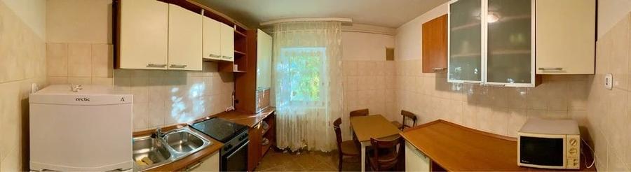 Apartament cu 3 camere decomandat în Aradului