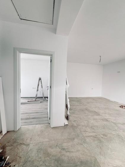 Casă cu 3 camere cu Teren 250 Mp în Moșnița Nouă