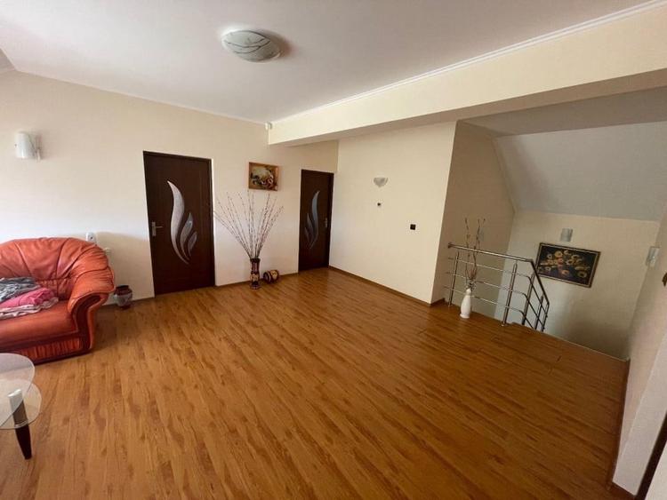 Casă individuală cu 4 camere cu Teren 900 Mp în Păulești