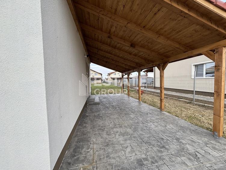 Casă individuală cu 5 camere cu Canalizare în Moșnița Nouă