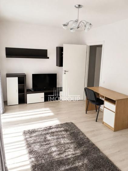 Apartament cu 2 camere decomandat în Europa