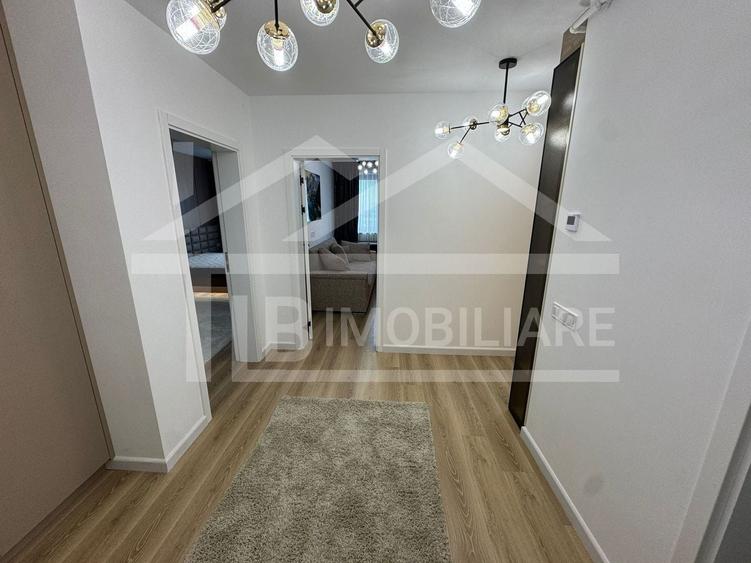 Apartament cu 3 camere semidecomandat în Tudor